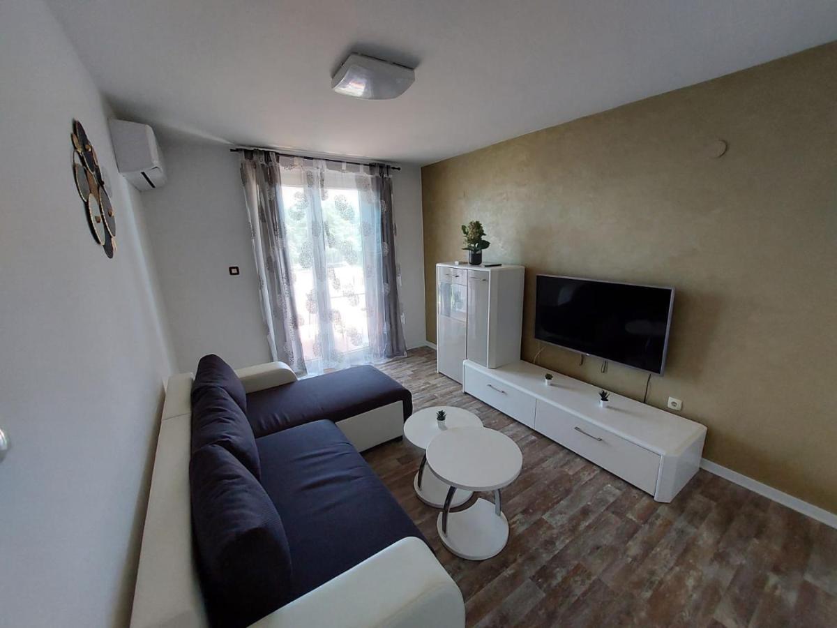 Apartment Jana Novigrad Istria Eksteriør billede